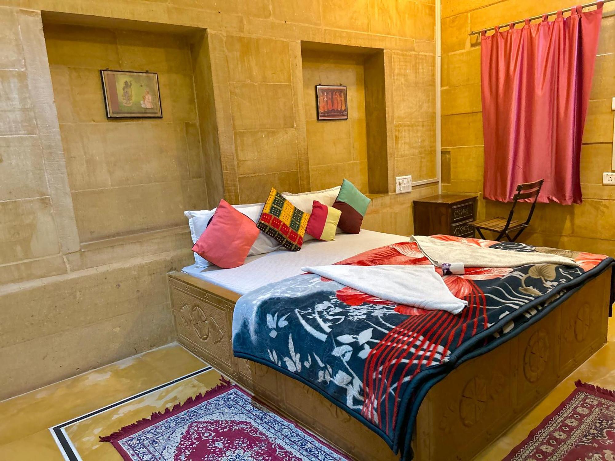 Hotel Pol Haveli Jaisalmer Extérieur photo