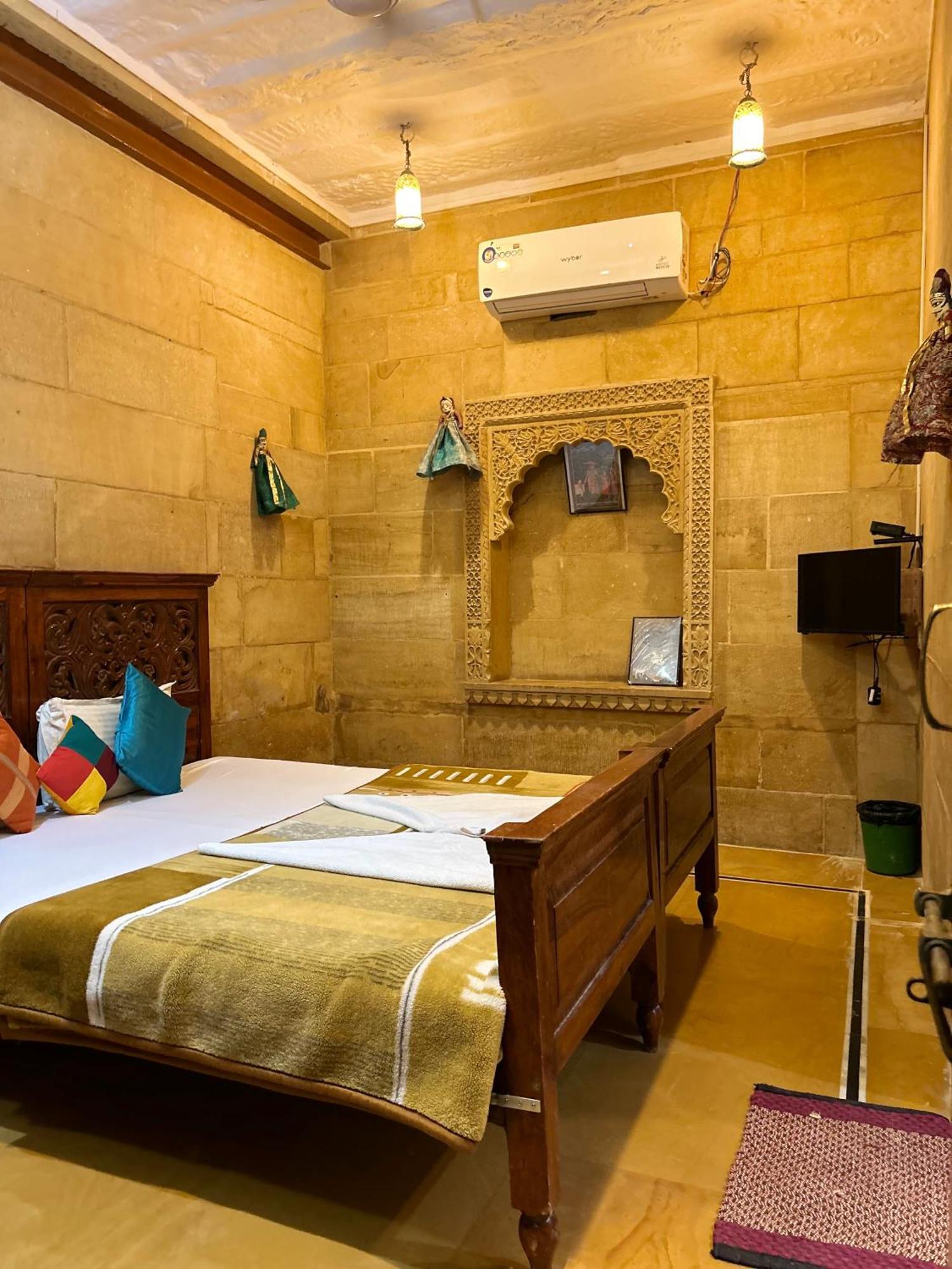 Hotel Pol Haveli Jaisalmer Extérieur photo