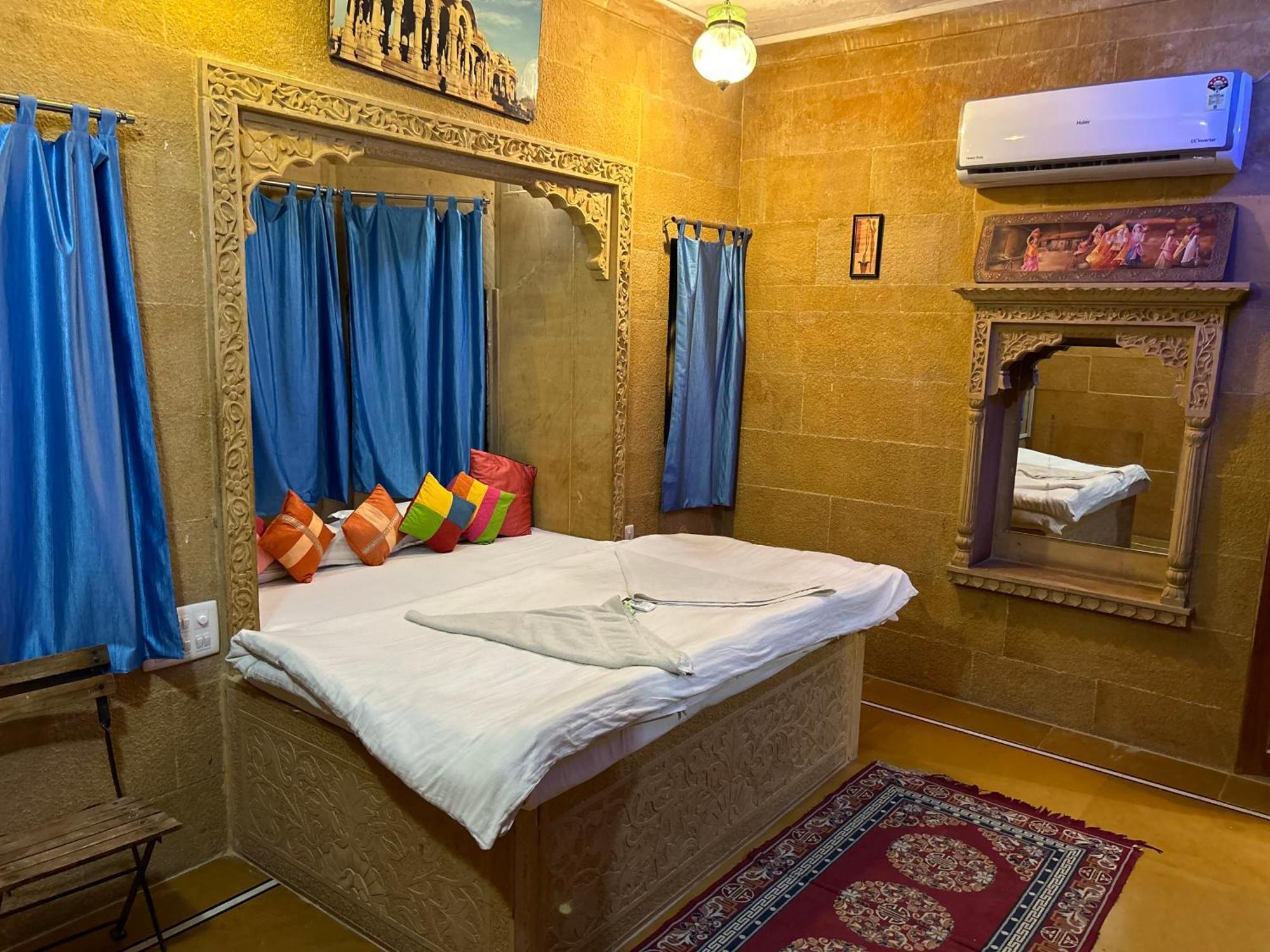 Hotel Pol Haveli Jaisalmer Extérieur photo