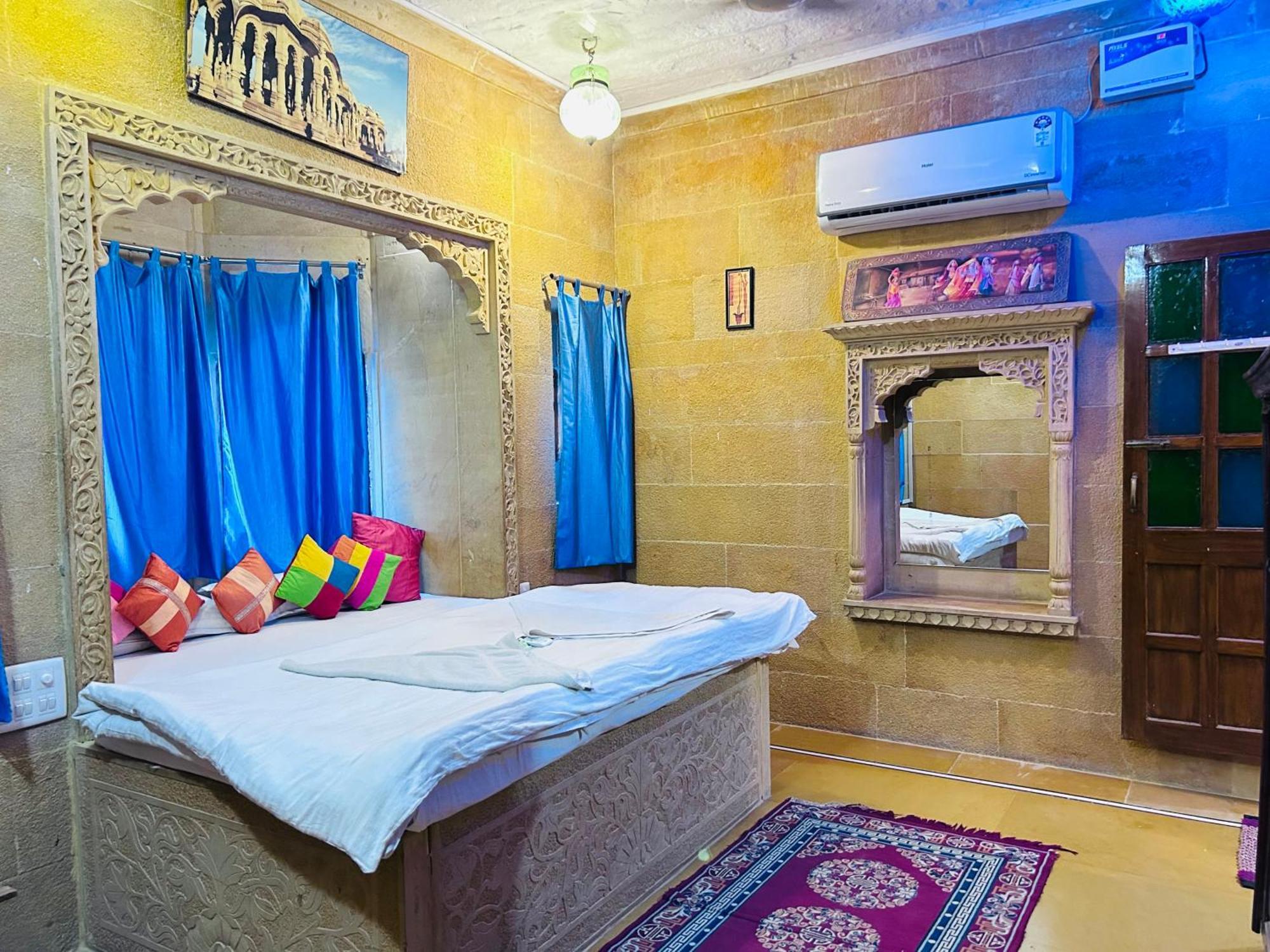 Hotel Pol Haveli Jaisalmer Extérieur photo
