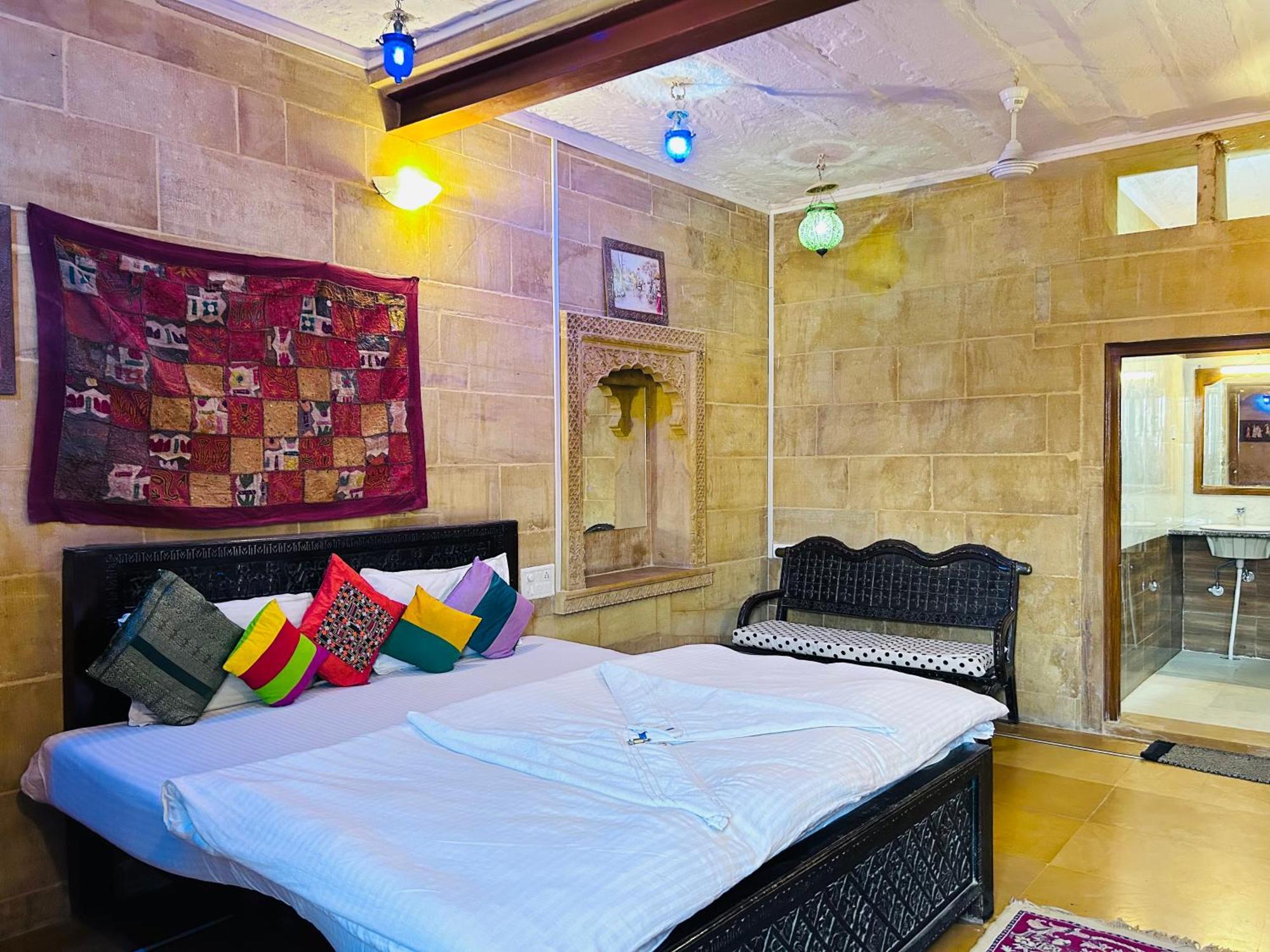 Hotel Pol Haveli Jaisalmer Extérieur photo