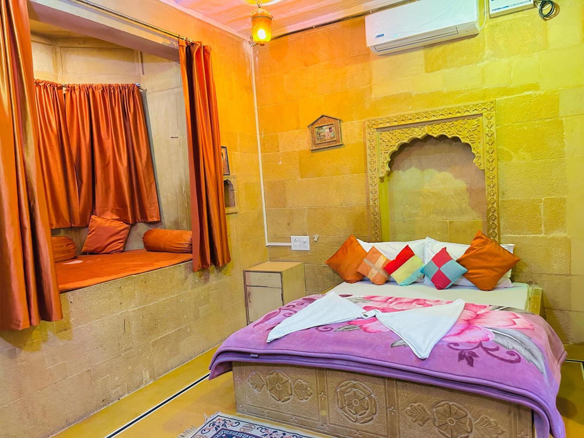 Hotel Pol Haveli Jaisalmer Extérieur photo